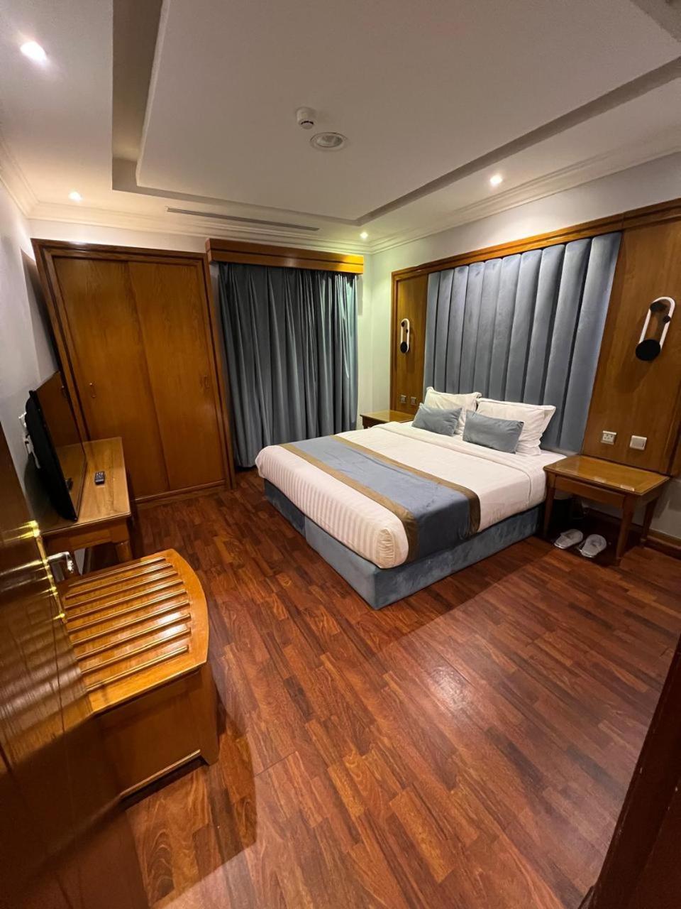 Al Masem Serviced Apartments - Exit 9 Rijád Szoba fotó